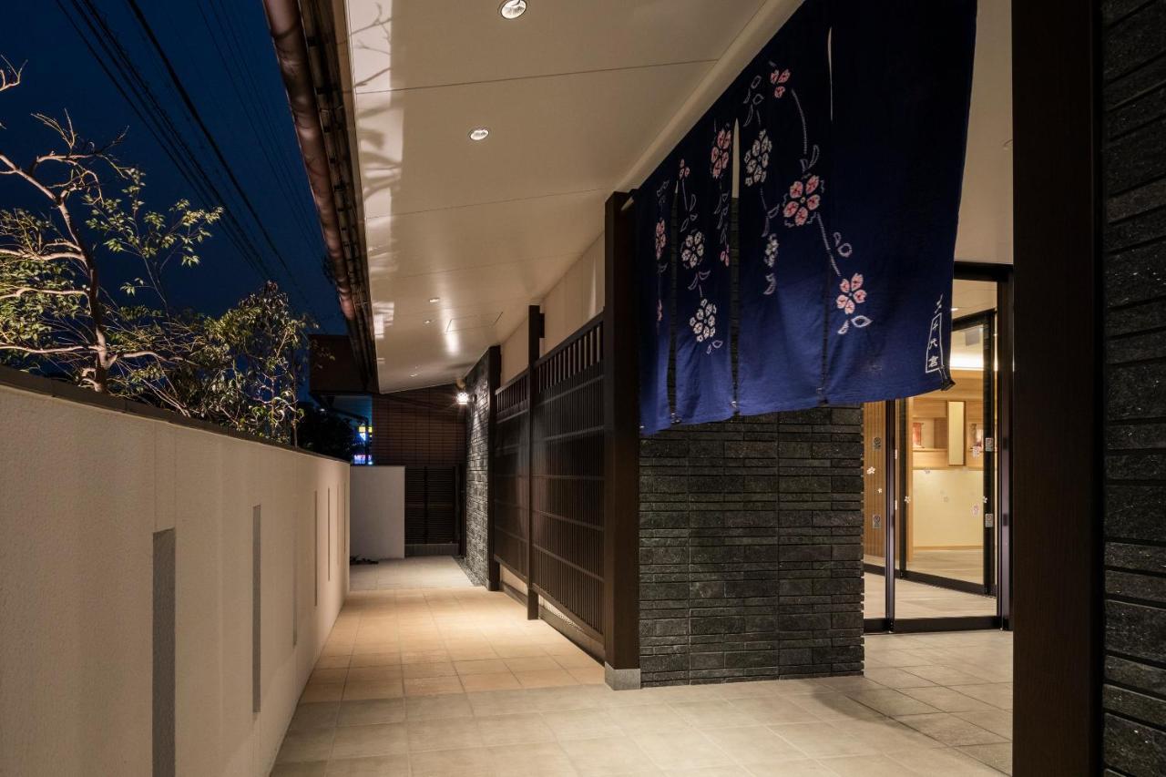 Отель Grand Base -Nagoya Chiyokura- Экстерьер фото